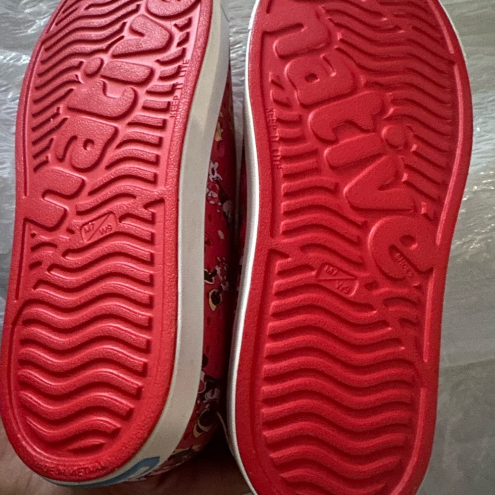 Mickey Mouse shoes - Picture 4 of 4